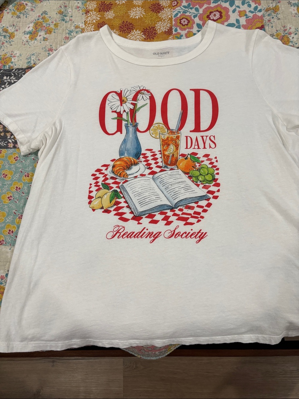 Old Navy White 'Good Days' Reading Society Graphic Tee